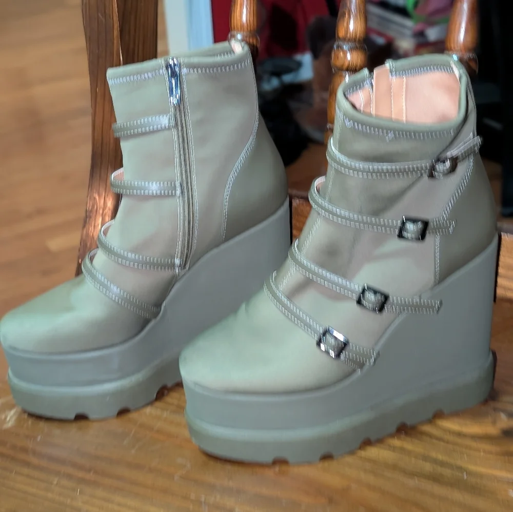 Jessica Simpson Olive Platform Wedge Ankle Boots Size 10M Buckle‎ Strap Combat